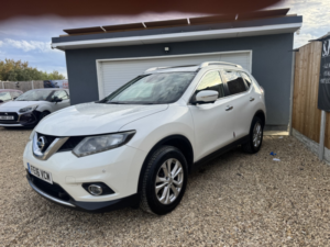 2016 Nissan X-Trail 2.0 Dci Acenta in White — image 3