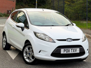 2011 Ford Fiesta 1.25 Edge Hatchback 3dr Petrol Manual (129 G/km, 81 Bhp) in White — image 2