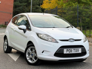 2011 Ford Fiesta 1.25 Edge Hatchback 3dr Petrol Manual (129 G/km, 81 Bhp) in White — image 4