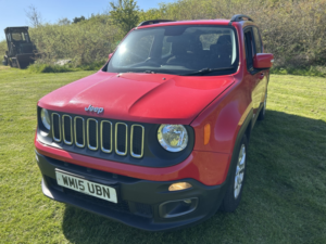 2015 Jeep Renegade 1.6 Renegade 1.6 Multijet Ii 120hp Longitude in Red — image 4