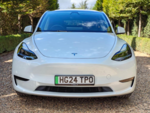 2024 Tesla Model Y Auto Rwd 5dr in White — image 3