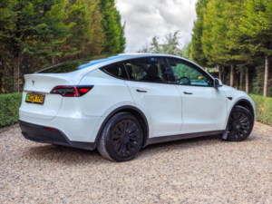 2024 Tesla Model Y Auto Rwd 5dr in White — image 4