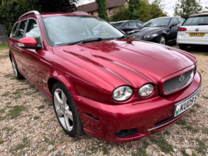 2009 Jaguar X-Type 2.2 D Dpf Se in Red — image 2