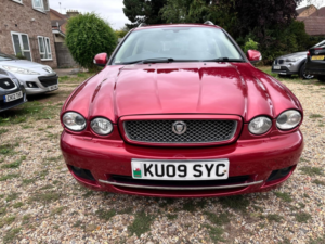 2009 Jaguar X-Type 2.2 D Dpf Se in Red — image 4