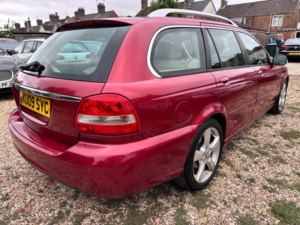 2009 Jaguar X-Type 2.2 D Dpf Se in Red — image 6