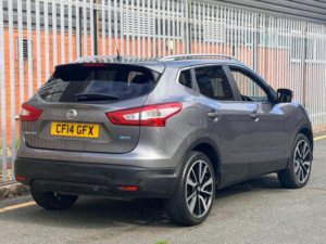 2014 Nissan Qashqai 1.6 Dci Tekna Xtron 2WD Euro 5 (s/s) 5dr — image 3