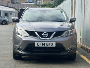 2014 Nissan Qashqai 1.6 Dci Tekna Xtron 2WD Euro 5 (s/s) 5dr — image 4