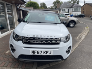 2017 Land Rover Discovery Sport 2.0 Td4 Se Tech in White — image 4