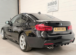 2018 BMW 3 Series 2.0 320i M Sport Auto Euro 6 (s/s) 4dr in Black — image 4