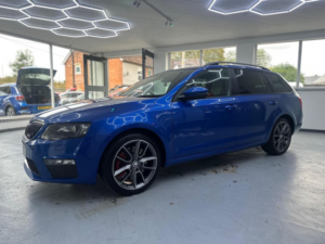 2014 Skoda Octavia 2.0 Tdi Vrs Euro 5 (s/s) 5dr in Blue — image 2