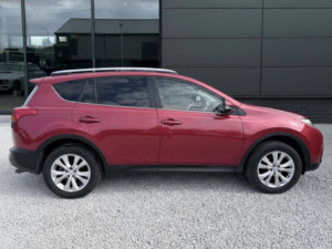 2014 Toyota Rav4 2.2 D-4d Invincible 4x4 in Red — image 2