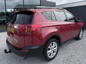 2014 Toyota Rav4 2.2 D-4d Invincible 4x4 in Red — image 3
