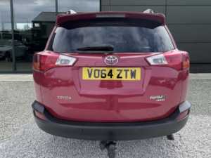 2014 Toyota Rav4 2.2 D-4d Invincible 4x4 in Red — image 4