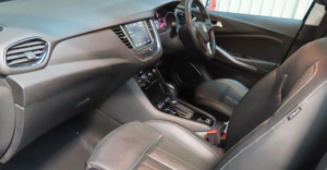 2018 Vauxhall Grandland X 2.0 Turbo D Blueinjection Ultimate Auto Euro 6 (s/s) 5dr in Blue — image 2