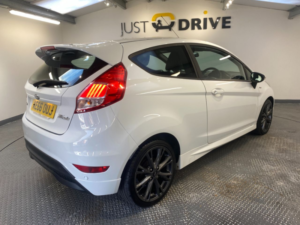 2016 Ford Fiesta 1.0t Ecoboost St-Line Hatchback 3dr Petrol Manual Euro 6 (s/s) (140 Ps) in White — image 5