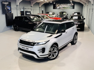 2019 Land Rover Range Rover Evoque 2.0 D180 R-Dynamic Hse in Silver — image 2