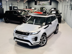 2019 Land Rover Range Rover Evoque 2.0 D180 R-Dynamic Hse in Silver — image 6