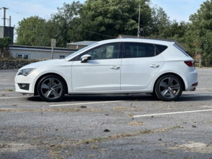 2016 SEAT Leon 1.4 Ecotsi 150 Fr 5dr Auto [technology Pack], Petrol, White + Great Value Auto in White — image 5