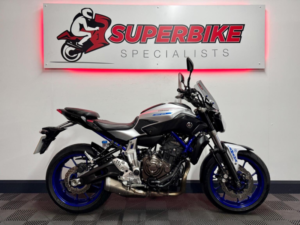 2015 Yamaha Mt-07 700 in Silver — image 2
