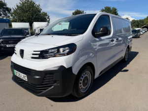2025 Peugeot Expert E- Pro Lwb in White — image 5