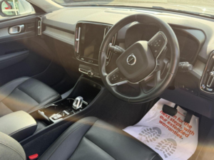 2021 Volvo Xc40 1.5h T4 Recharge 10.7kwh Inscription Auto Euro 6 (s/s) 5dr in Silver — image 2