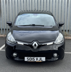2015 Renault Clio 1.5 Dci Dynamique Media Nav in Black — image 3