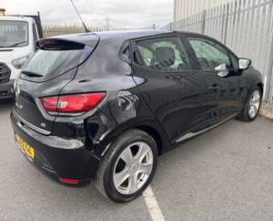 2015 Renault Clio 1.5 Dci Dynamique Media Nav in Black — image 5