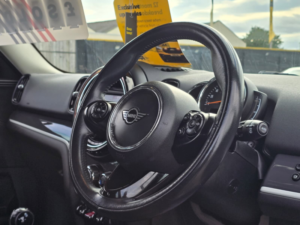2019 MINI Countryman 2.0 Cooper S Classic SUV 5dr Petrol Manual Euro 6 (s/s) (192 Ps) in Green — image 3