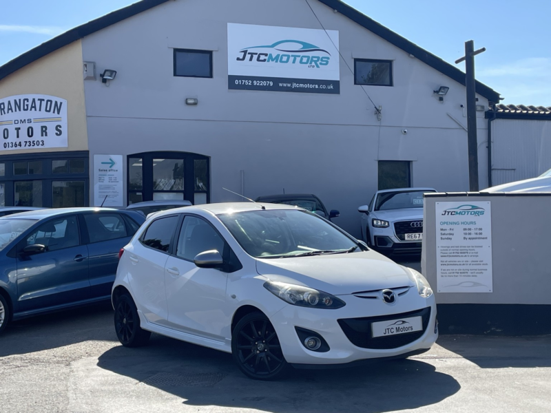 2014 Mazda Mazda2 1.3 Sport Venture Edition 5dr Man, White, Petrol + £35 Road Tax in White — image 1