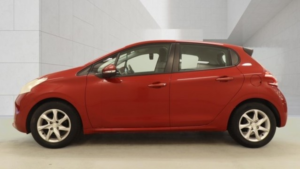 2012 Peugeot 208 1.4 E-Hdi Active Automatic in Red — image 6