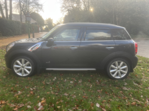 2016 MINI Countryman 1.6 Cooper D All4 Countryman in Black — image 5