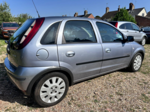 2003 Vauxhall Corsa 1.0 I 12v Active in Silver — image 5