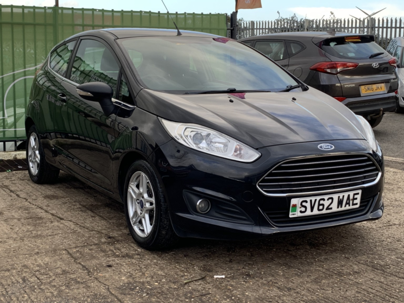 2013 Ford Fiesta 1.3 Zetec in Black — image 1