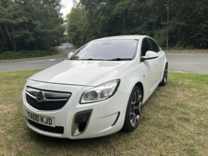 2013 Vauxhall Insignia 2.8 T V6 Vxr Supersport in White — image 4