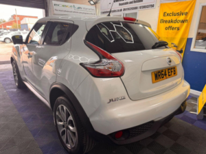 2014 Nissan Juke 1.6 Tekna Xtron Euro 5 5dr in White — image 6