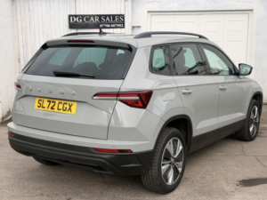 2022 Skoda Karoq 2.0 Tdi Se Drive in Grey — image 3