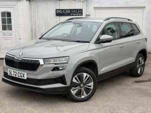2022 Skoda Karoq 2.0 Tdi Se Drive in Grey — image 4