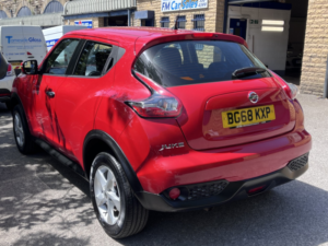 2018 Nissan Juke 1.6 Visia SUV 5dr Petrol Manual Euro 6 (112 Ps) in Red — image 3