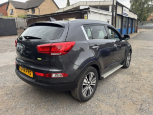 2014 Kia Sportage 1.7 Crdi Ecodynamics 4 SUV 5dr Diesel Manual 2WD Euro 5 (s/s) (114 Bhp) in Silver — image 5