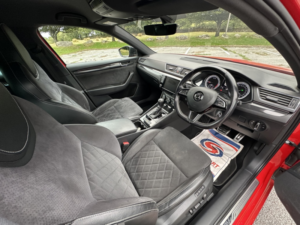 2017 Skoda Superb 2.0 Tdi Cr 190 Sport Line 4x4 Estate Auto, Diesel, Red in Red — image 4