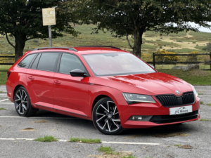 2017 Skoda Superb 2.0 Tdi Cr 190 Sport Line 4x4 Estate Auto, Diesel, Red in Red — image 6