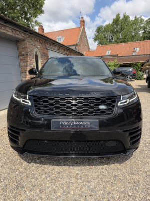 2018 Land Rover Range Rover Velar 3.0 Sd6 V6 R-Dynamic Hse in Black — image 6
