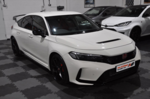 2024 Honda Civic 2.0 Vtec Turbo Type R Euro 6 (s/s) 5dr in White — image 3