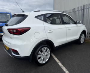 2020 MG MG Zs Excite 1.0 T-Gdi Automatic in White — image 5