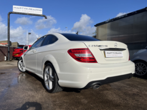 2012 Mercedes-Benz C Class 2.1 C250 Cdi Blueefficiency Amg Sport in White — image 6