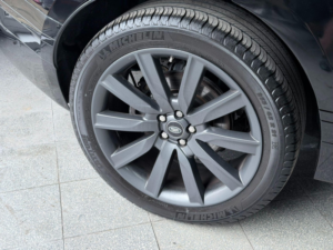 2021 Land Rover Range Rover Velar 2.0 D240 R-Dynamic Hse Auto 4WD Euro 6 (s/s) 5dr in Black — image 5