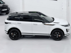 2020 Land Rover Range Rover Evoque 2.0 P200 Mhev R-Dynamic Se in White — image 2