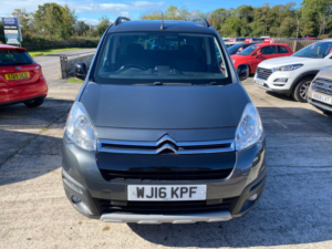2016 Citroen Berlingo 1.6 Bluehdi Xtr in Grey — image 2