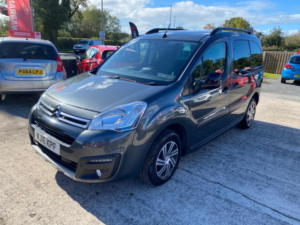2016 Citroen Berlingo 1.6 Bluehdi Xtr in Grey — image 4