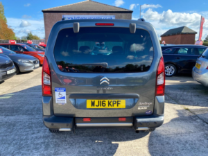 2016 Citroen Berlingo 1.6 Bluehdi Xtr in Grey — image 5